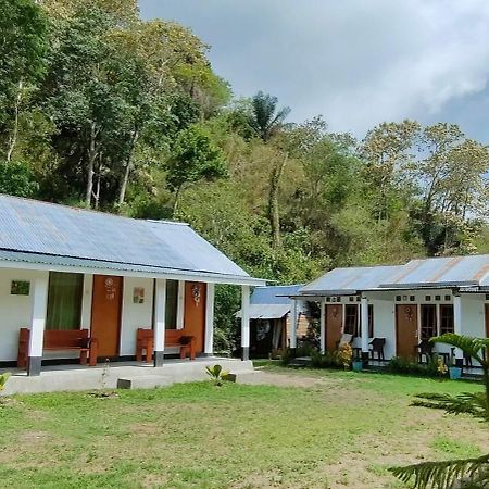 Rago'S Homestay Kelimutu Buitenkant foto