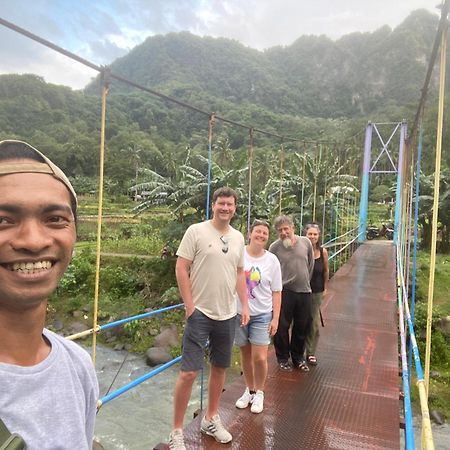 Rago'S Homestay Kelimutu Buitenkant foto