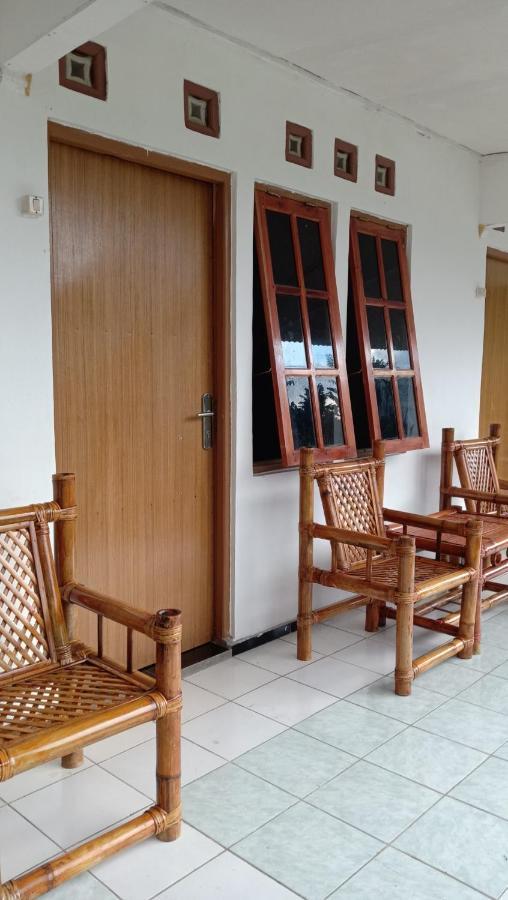 Rago'S Homestay Kelimutu Buitenkant foto