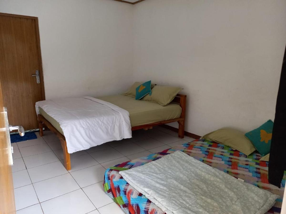 Rago'S Homestay Kelimutu Buitenkant foto