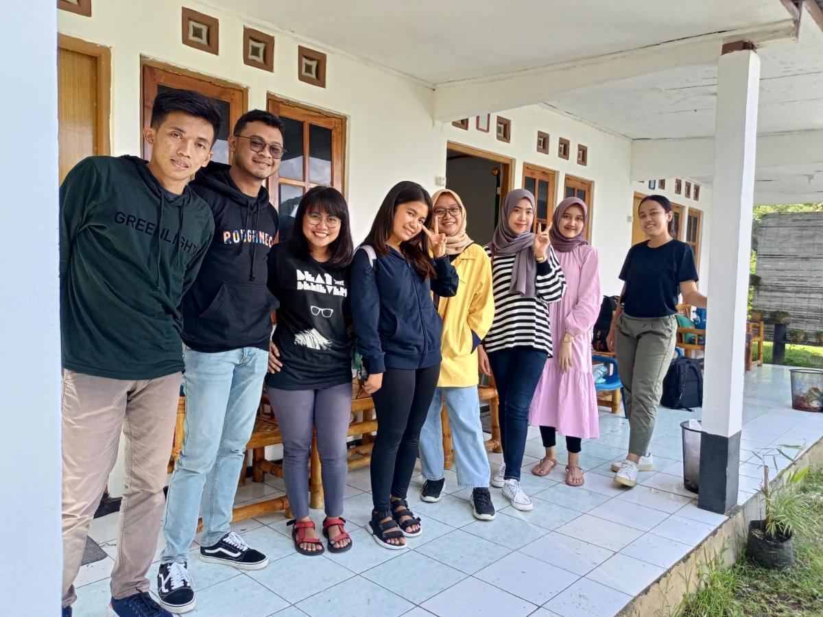 Rago'S Homestay Kelimutu Buitenkant foto