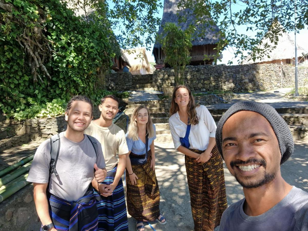 Rago'S Homestay Kelimutu Buitenkant foto