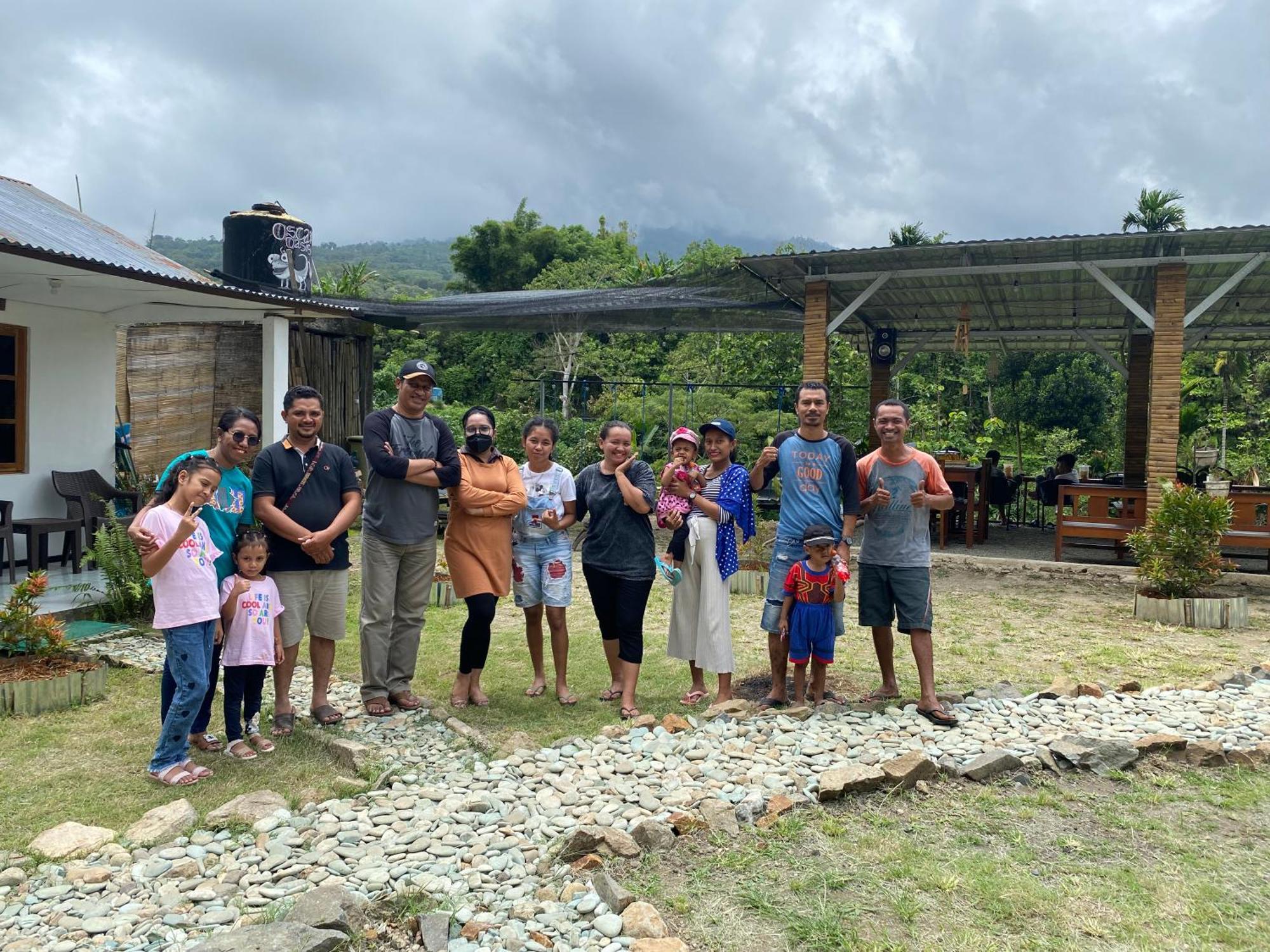 Rago'S Homestay Kelimutu Buitenkant foto