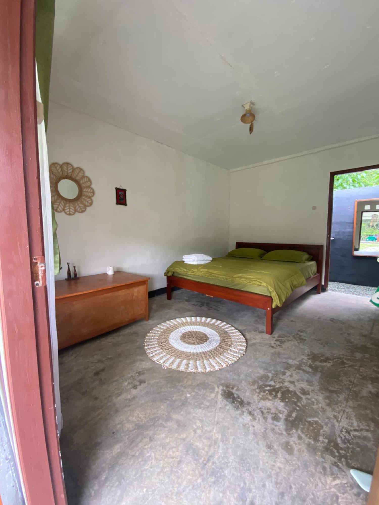 Rago'S Homestay Kelimutu Buitenkant foto
