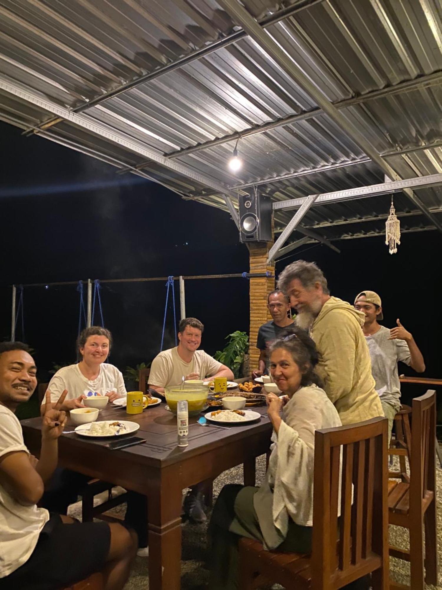 Rago'S Homestay Kelimutu Buitenkant foto