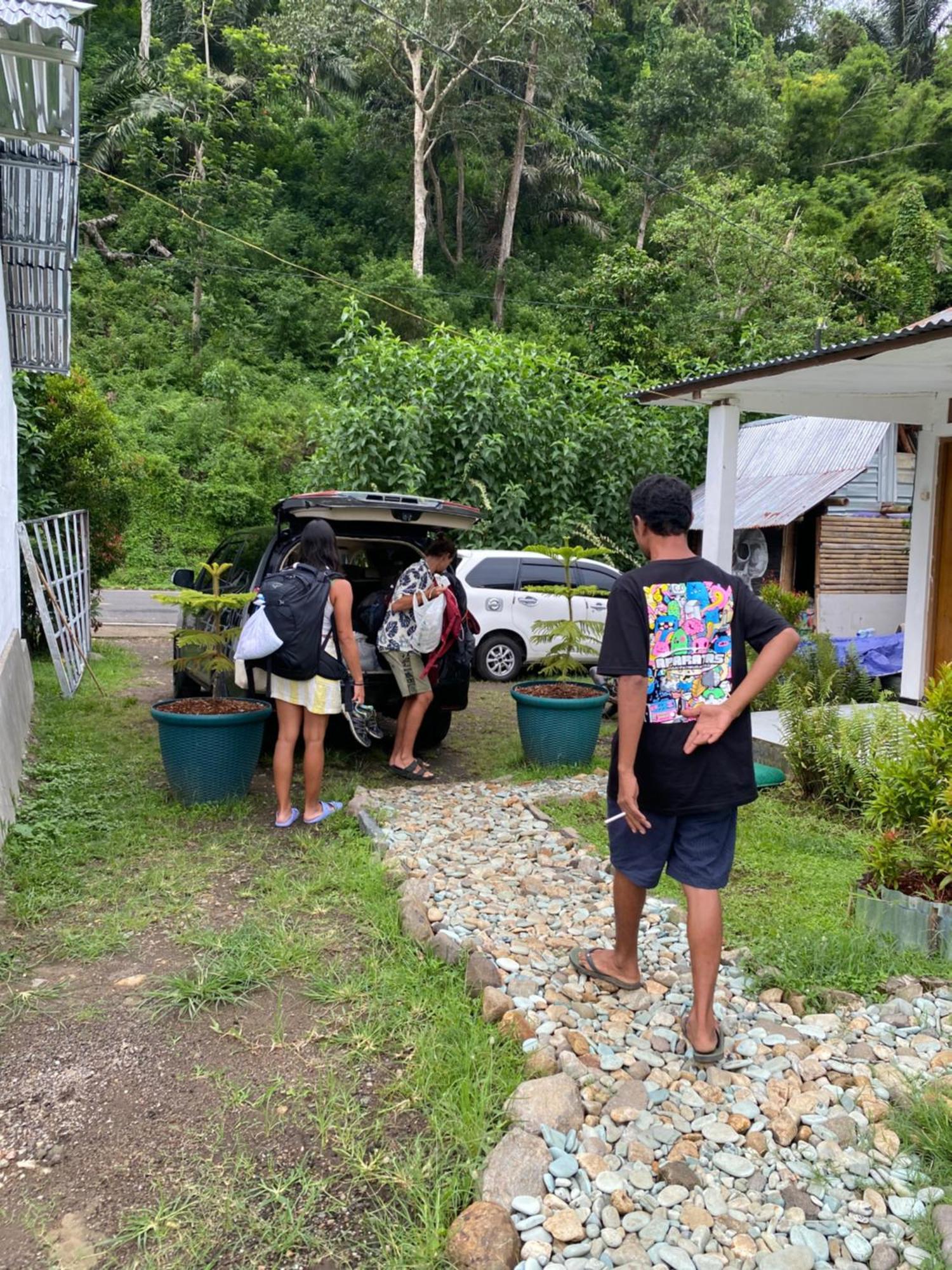 Rago'S Homestay Kelimutu Buitenkant foto